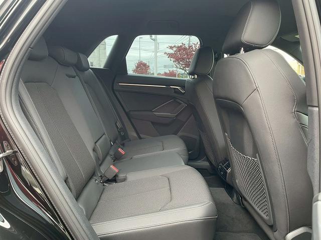 AUDI Q3 35 TFSI S LINE