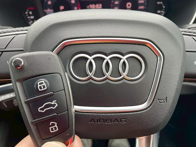 AUDI Q3 35 TFSI S LINE