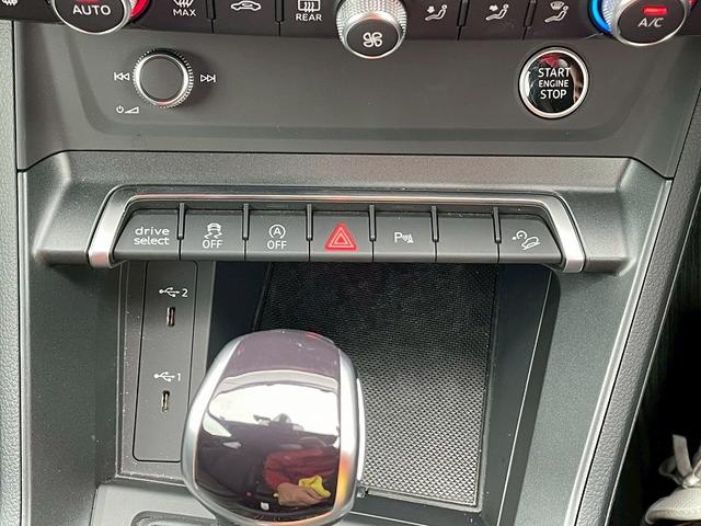 AUDI Q3 35 TFSI S LINE