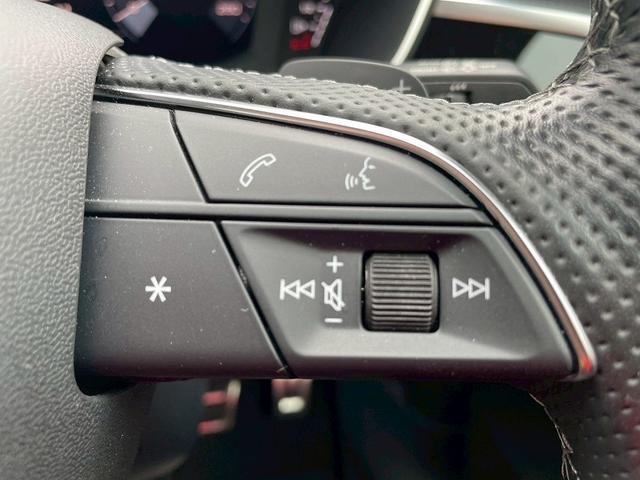 AUDI Q3 35 TFSI S LINE