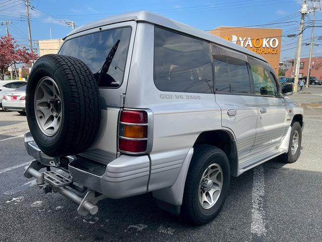 パジェロ ワイド　エクシード　ユーザー様買取車両　サンルーフ　純正ＡＷ　ＥＴＣ　ヒッチメンバー（8枚目）