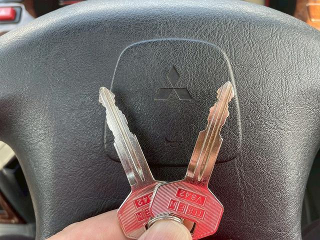 パジェロ ワイド　エクシード　ユーザー様買取車両　サンルーフ　純正ＡＷ　ＥＴＣ　ヒッチメンバー（32枚目）