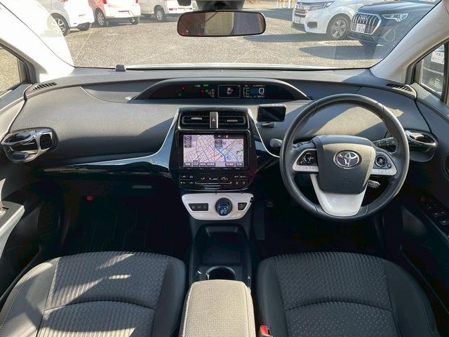 プリウス S ユーザー様買取 1年保証付き モデリスタエアロ モデリスタAW 純正ナビ/TV バックカメラ ETC プッシュスタート スマートキー Bluetooth マット バイザー バニティミラー ISOFIX(10枚目)