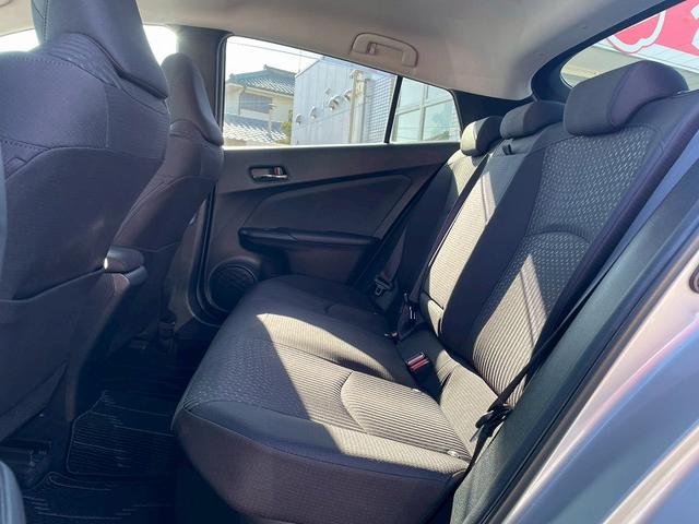 プリウス S ユーザー様買取 1年保証付き モデリスタエアロ モデリスタAW 純正ナビ/TV バックカメラ ETC プッシュスタート スマートキー Bluetooth マット バイザー バニティミラー ISOFIX(13枚目)