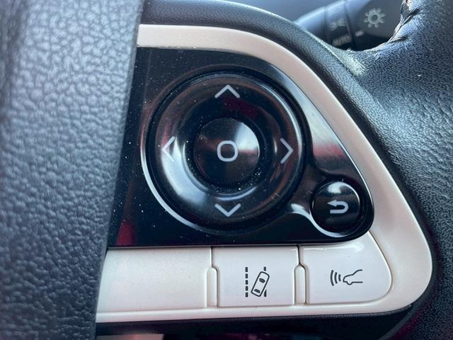 プリウス S ユーザー様買取 1年保証付き モデリスタエアロ モデリスタAW 純正ナビ/TV バックカメラ ETC プッシュスタート スマートキー Bluetooth マット バイザー バニティミラー ISOFIX(37枚目)