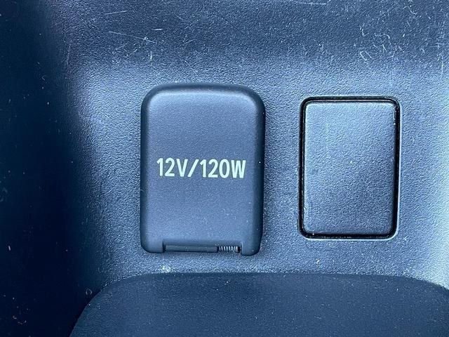 プリウス S ユーザー様買取 1年保証付き モデリスタエアロ モデリスタAW 純正ナビ/TV バックカメラ ETC プッシュスタート スマートキー Bluetooth マット バイザー バニティミラー ISOFIX(44枚目)