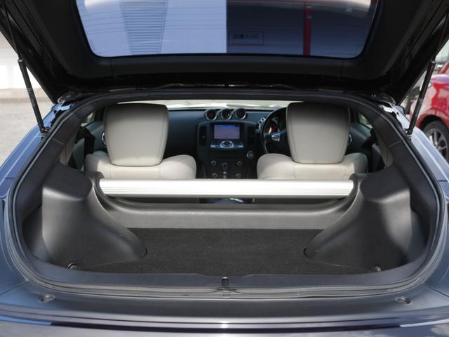 フェアレディＺ バージョンＳＴ　中期型・ＣＵＳＣＯ車高調・７８ワークスＬＥＤヘッドライト・ＮＩＳＭＯ　Ｓチューン用ウイング・純正ＯＰフジツボマフラー・電動白半革シート・シートヒーター・バックカメラ・Ｂｌｕｅｔｏｏｔｈ接続・フルセグ（12枚目）