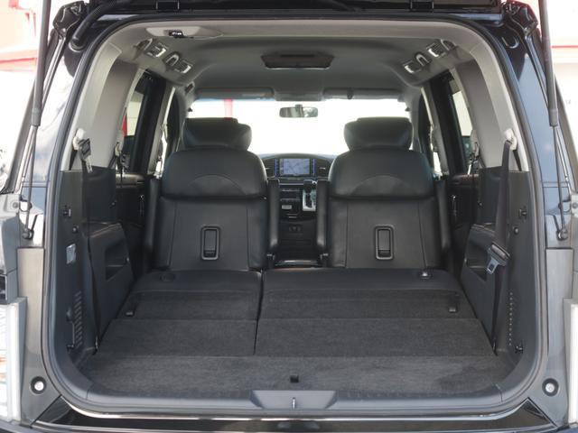 エルグランド 250ハイウェイスターブラックレザー 電動黒本革シート・両側電動スライドドア・バックカメラ・フリップダウンモニター・シートヒーター・LEONLS19インチアルミ・インテリキー・オートA/C・ETC・HIDヘッドライト・プッシュスタート(14枚目)