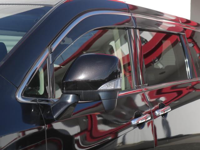 エルグランド 250ハイウェイスターブラックレザー 電動黒本革シート・両側電動スライドドア・バックカメラ・フリップダウンモニター・シートヒーター・LEONLS19インチアルミ・インテリキー・オートA/C・ETC・HIDヘッドライト・プッシュスタート(25枚目)