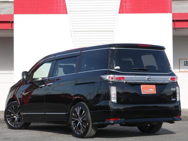 エルグランド 250ハイウェイスターブラックレザー 電動黒本革シート・両側電動スライドドア・バックカメラ・フリップダウンモニター・シートヒーター・LEONLS19インチアルミ・インテリキー・オートA/C・ETC・HIDヘッドライト・プッシュスタート(31枚目)