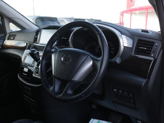 エルグランド 250ハイウェイスターブラックレザー 電動黒本革シート・両側電動スライドドア・バックカメラ・フリップダウンモニター・シートヒーター・LEONLS19インチアルミ・インテリキー・オートA/C・ETC・HIDヘッドライト・プッシュスタート(38枚目)