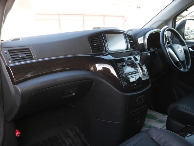 エルグランド 250ハイウェイスターブラックレザー 電動黒本革シート・両側電動スライドドア・バックカメラ・フリップダウンモニター・シートヒーター・LEONLS19インチアルミ・インテリキー・オートA/C・ETC・HIDヘッドライト・プッシュスタート(39枚目)