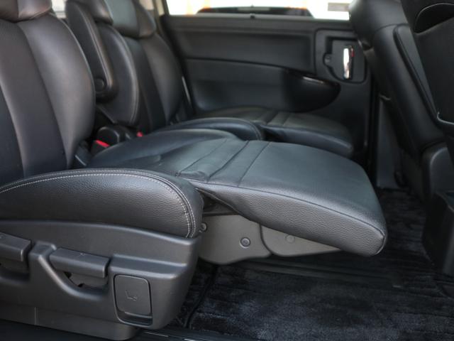 エルグランド 250ハイウェイスターブラックレザー 電動黒本革シート・両側電動スライドドア・バックカメラ・フリップダウンモニター・シートヒーター・LEONLS19インチアルミ・インテリキー・オートA/C・ETC・HIDヘッドライト・プッシュスタート(46枚目)