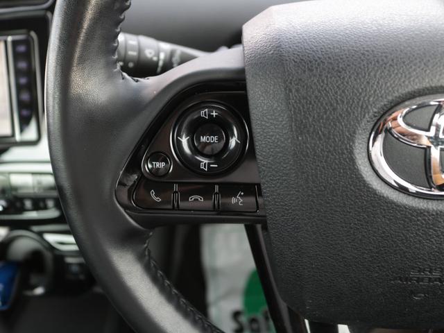 プリウス S 後期型・トヨタセーフティセンス・Bluetoorh接続・フルセグ・バックカメラ・ETC・スマートキー・追従クルーズコントロール・LEDヘッドライト&フォグランプ・純正15インチアルミ・ドライブレコーダ(13枚目)