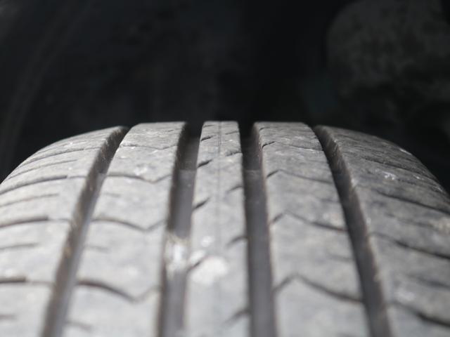 プリウス S 後期型・トヨタセーフティセンス・Bluetoorh接続・フルセグ・バックカメラ・ETC・スマートキー・追従クルーズコントロール・LEDヘッドライト&フォグランプ・純正15インチアルミ・ドライブレコーダ(48枚目)