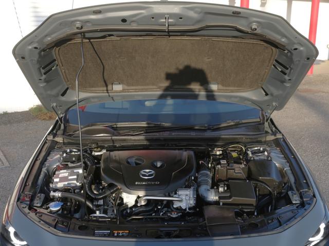 ＭＡＺＤＡ３ファストバック ＸＤバーガンディ　セレクション　電動赤革シート・Ｂｌｕｅｔｏｏｒｈ接続・フルセグ・マツコネナビ・バックカメラ・シート＆ハンドルヒーター・追従クルーズコントロール・ドライブレコーダ・スマートキー・プッシュスタート・ＥＴＣ・ＬＥＤライト（30枚目）