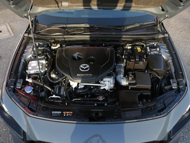 ＭＡＺＤＡ３ファストバック ＸＤバーガンディ　セレクション　電動赤革シート・Ｂｌｕｅｔｏｏｒｈ接続・フルセグ・マツコネナビ・バックカメラ・シート＆ハンドルヒーター・追従クルーズコントロール・ドライブレコーダ・スマートキー・プッシュスタート・ＥＴＣ・ＬＥＤライト（39枚目）
