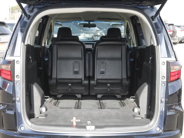 オデッセイ アブソルート・ＥＸ　ＯＰ黒革シート・両側電動スライドドア・全方囲カメラ・Ｂｌｕｅｔｏｏｔｈ接続・フルセグ・追従クルーズコントロール・フリップダウンモニター・シートヒーター・ＤＶＤ再生・ＬＥＤヘッドライト・純正１８アルミ（14枚目）