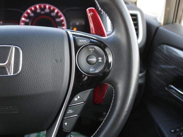 オデッセイ アブソルート・ＥＸ　ＯＰ黒革シート・両側電動スライドドア・全方囲カメラ・Ｂｌｕｅｔｏｏｔｈ接続・フルセグ・追従クルーズコントロール・フリップダウンモニター・シートヒーター・ＤＶＤ再生・ＬＥＤヘッドライト・純正１８アルミ（17枚目）