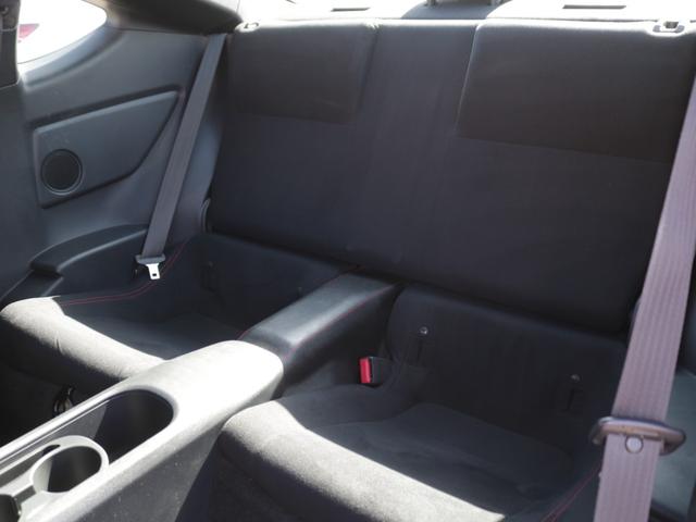 86 GT 6速MT・ワンオーナー・TRDエアロ/マフラー/18インチアルミ/メンバーブレースセット・Bluetoorh接続・バックカメラ・ワンセグ・記録簿×10枚・スマートキー・HIDヘッドライト・ETC(10枚目)