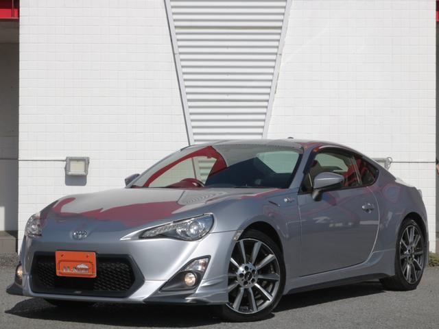 86 GT 6速MT・ワンオーナー・TRDエアロ/マフラー/18インチアルミ/メンバーブレースセット・Bluetoorh接続・バックカメラ・ワンセグ・記録簿×10枚・スマートキー・HIDヘッドライト・ETC(28枚目)