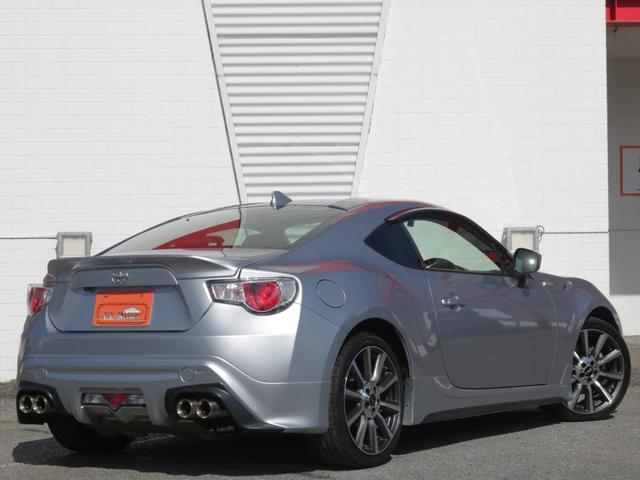 86 GT 6速MT・ワンオーナー・TRDエアロ/マフラー/18インチアルミ/メンバーブレースセット・Bluetoorh接続・バックカメラ・ワンセグ・記録簿×10枚・スマートキー・HIDヘッドライト・ETC(30枚目)