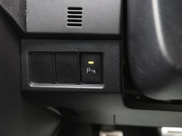 コーナーセンサーも装備★障害物をセンサーでキャッチしアラームでお知らせしてくれるので意外と便利な装備です★