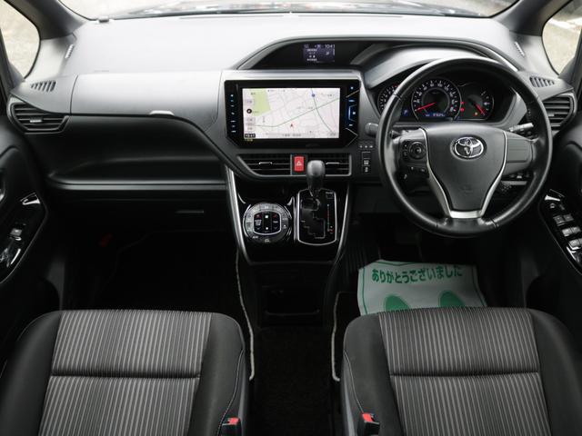 ヴォクシー ＺＳ　煌　後期型・両側電動スライドドア・バックカメラ・フリップダウンモニター・１０ｉｎモニターナビ・Ｂｌｕｅｔｏｏｔｈ接続・クルーズコントロール・スマートキー・プッシュスタート・ＬＥＤヘッドライト＆フォグランプ（5枚目）