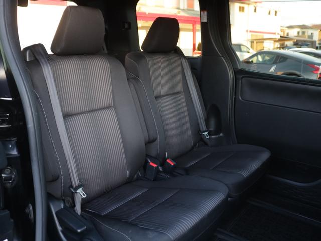 ヴォクシー ＺＳ　煌　後期型・両側電動スライドドア・バックカメラ・フリップダウンモニター・１０ｉｎモニターナビ・Ｂｌｕｅｔｏｏｔｈ接続・クルーズコントロール・スマートキー・プッシュスタート・ＬＥＤヘッドライト＆フォグランプ（42枚目）