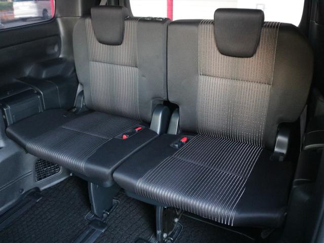 ヴォクシー ZS 後期型・ワンオーナー・両側電動スライドドア・バックカメラ・フリップダウンモニター・Bluetooth接続・フルセグ・トヨタセーフティセンス・スマートキー・LEDヘッドライト&フォグランプ・純正アルミ(11枚目)