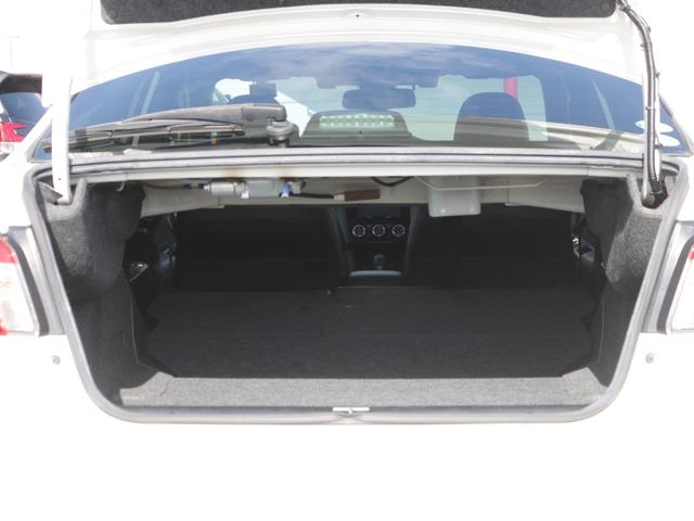 ＷＲＸ Ｓ４ ２．０ＧＴ－Ｓアイサイト　電動黒本革シート・Ｂｌｕｅｔｏｏｔｈ接続・サイド＆バックカメラ・追従クルーズコントロール・スマートキー・ドライブレコーダー・ＬＥＤヘッドライト・純正１８インチアルミ・オートＡ／Ｃ・プッシュスタート（11枚目）