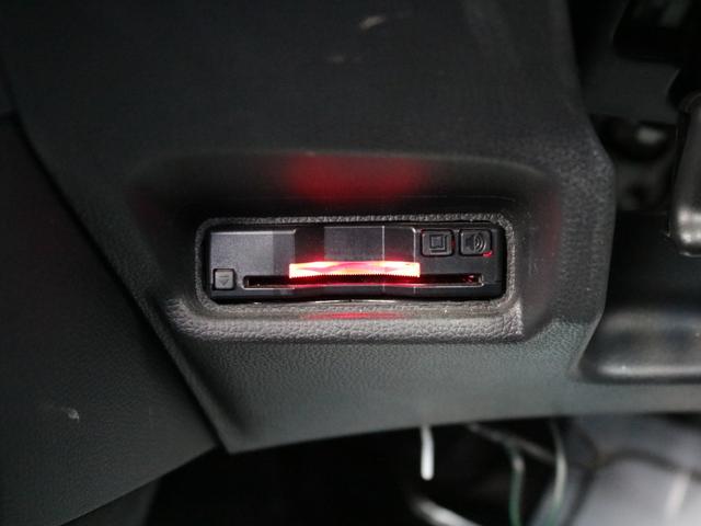 フィット RS 6速MT・Bluetooth接続・フルセグ・バックカメラ・スマートキー・クルーズコントロール・無限Rエアロ・ETC・メモリナビ・オートA/C・LEDヘッドライト・純正16インチアルミ・プッシュスタート(17枚目)