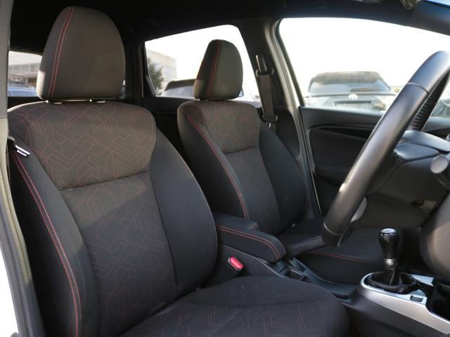 フィット RS 6速MT・Bluetooth接続・フルセグ・バックカメラ・スマートキー・クルーズコントロール・無限Rエアロ・ETC・メモリナビ・オートA/C・LEDヘッドライト・純正16インチアルミ・プッシュスタート(39枚目)