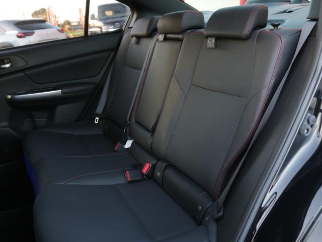 ＷＲＸ Ｓ４ ２．０ＧＴ－Ｓアイサイト　オプション電動黒革シート＆１８インチアルミ・Ｂｌｕｅｔｏｏｔｈ接続・スマートキー・サイド＆バックカメラ・ＢＳＭ・追従クルーズコントロール・シートヒーター・ＳＤナビ・フルセグ・ＬＥＤヘッド・パドルシフト（11枚目）