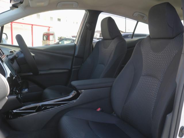 プリウス Sセーフティプラス ツートーン 特別仕様車・専用オプションカラー・トヨタセーフティセンスP・Bluetooth接続・スマートキー・バックカメラ・追従クルコン・LEDヘッドライト&フォグランプ・Cセンサー・ETC・純正17インチアルミ(5枚目)