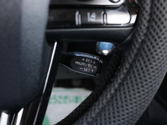 プリウス Sセーフティプラス ツートーン 特別仕様車・専用オプションカラー・トヨタセーフティセンスP・Bluetooth接続・スマートキー・バックカメラ・追従クルコン・LEDヘッドライト&フォグランプ・Cセンサー・ETC・純正17インチアルミ(14枚目)