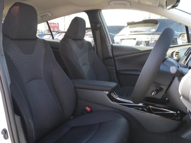 プリウス Sセーフティプラス ツートーン 特別仕様車・専用オプションカラー・トヨタセーフティセンスP・Bluetooth接続・スマートキー・バックカメラ・追従クルコン・LEDヘッドライト&フォグランプ・Cセンサー・ETC・純正17インチアルミ(43枚目)