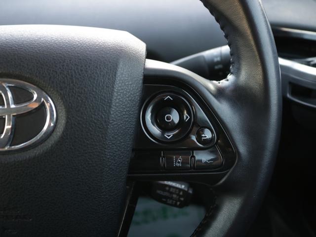 プリウス Ｓ　後期型・トヨタセーフティセンス・Ｂｌｕｅｔｏｏｔｈ接続・黒革調シートカバー・スマートキー・ツーリング用１７インチアルミ・バックカメラ・追従クルコン・ドラレコ・コーナーセンサー・ＬＥＤヘッドライト（13枚目）