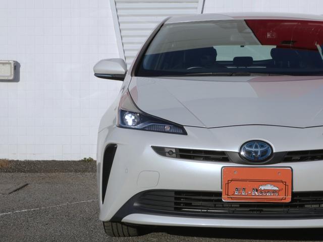 プリウス Ｓ　後期型・トヨタセーフティセンス・Ｂｌｕｅｔｏｏｔｈ接続・黒革調シートカバー・スマートキー・ツーリング用１７インチアルミ・バックカメラ・追従クルコン・ドラレコ・コーナーセンサー・ＬＥＤヘッドライト（23枚目）