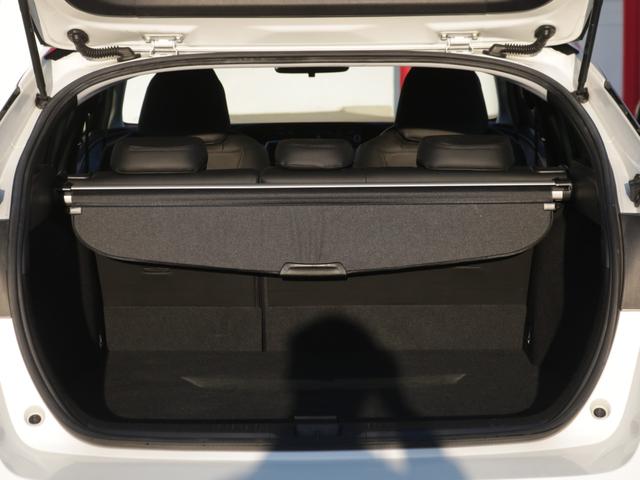 プリウス Ｓ　後期型・トヨタセーフティセンス・Ｂｌｕｅｔｏｏｔｈ接続・黒革調シートカバー・スマートキー・ツーリング用１７インチアルミ・バックカメラ・追従クルコン・ドラレコ・コーナーセンサー・ＬＥＤヘッドライト（33枚目）