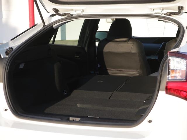 プリウス Ｓ　後期型・トヨタセーフティセンス・Ｂｌｕｅｔｏｏｔｈ接続・黒革調シートカバー・スマートキー・ツーリング用１７インチアルミ・バックカメラ・追従クルコン・ドラレコ・コーナーセンサー・ＬＥＤヘッドライト（34枚目）