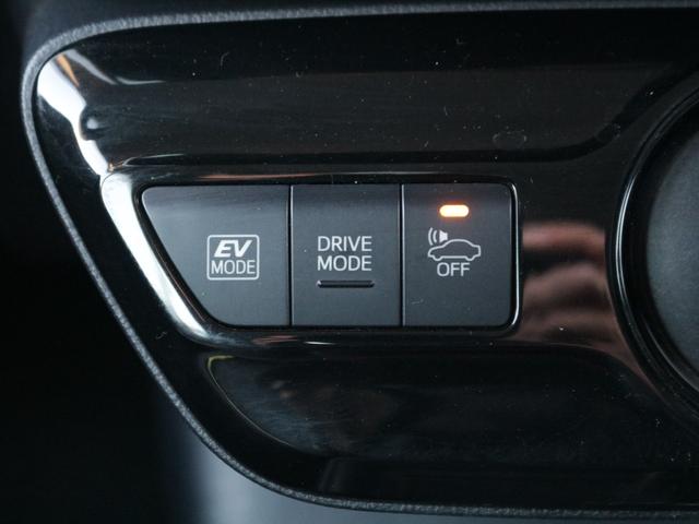 プリウス Ｓ　後期型・トヨタセーフティセンス・Ｂｌｕｅｔｏｏｔｈ接続・黒革調シートカバー・スマートキー・ツーリング用１７インチアルミ・バックカメラ・追従クルコン・ドラレコ・コーナーセンサー・ＬＥＤヘッドライト（49枚目）