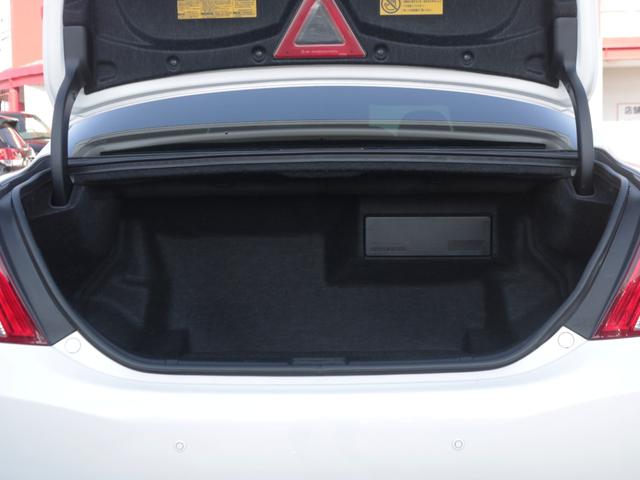 クラウンマジェスタ Ｇタイプ　プレミアム電動本革シート・サンルーフ・Ｂｌｕｅｔｏｏｔｈ接続・プリクラッシュセーフティ・プレミアムサウンド２０スピーカー・全席シートヒーター・前席エアシート・電動トランク・スマートキー・追従クルコン（15枚目）