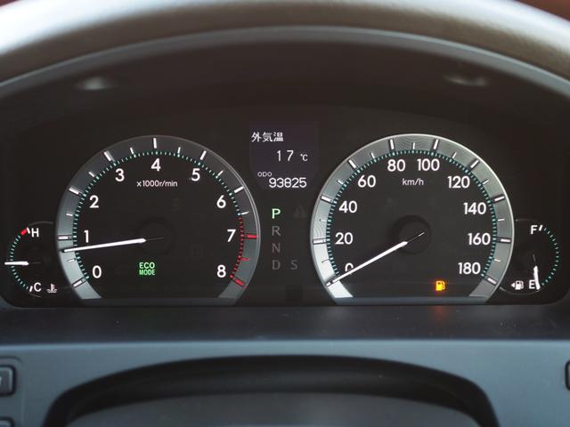 クラウンマジェスタ Ｇタイプ　プレミアム電動本革シート・サンルーフ・Ｂｌｕｅｔｏｏｔｈ接続・プリクラッシュセーフティ・プレミアムサウンド２０スピーカー・全席シートヒーター・前席エアシート・電動トランク・スマートキー・追従クルコン（30枚目）