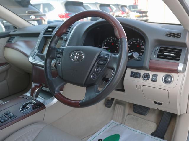 クラウンマジェスタ Ｇタイプ　プレミアム電動本革シート・サンルーフ・Ｂｌｕｅｔｏｏｔｈ接続・プリクラッシュセーフティ・プレミアムサウンド２０スピーカー・全席シートヒーター・前席エアシート・電動トランク・スマートキー・追従クルコン（42枚目）