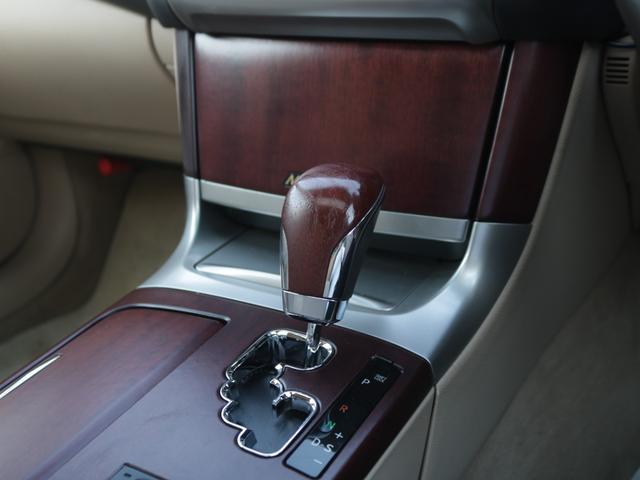 クラウンマジェスタ Ｇタイプ　プレミアム電動本革シート・サンルーフ・Ｂｌｕｅｔｏｏｔｈ接続・プリクラッシュセーフティ・プレミアムサウンド２０スピーカー・全席シートヒーター・前席エアシート・電動トランク・スマートキー・追従クルコン（58枚目）