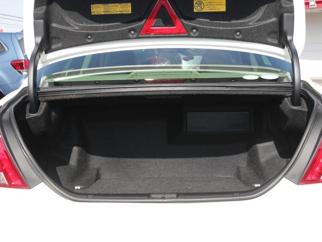 クラウンマジェスタ Ｇタイプ　プレミアム電動本革シート・Ｂｌｕｅｔｏｏｔｈ接続・プリクラッシュセーフティ・プレミアムサウンド２０スピーカー・全席シートヒーター・前席エアシート・電動トランク・スマートキー・追従クルコン・ＥＴＣ（14枚目）