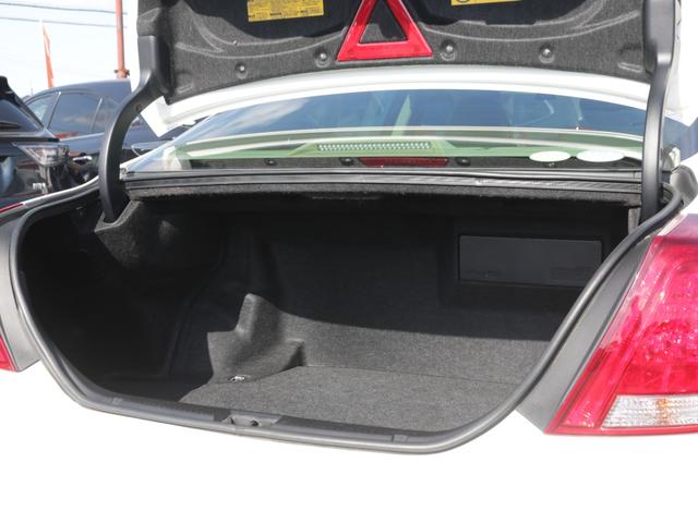 クラウンマジェスタ Ｇタイプ　プレミアム電動本革シート・Ｂｌｕｅｔｏｏｔｈ接続・プリクラッシュセーフティ・プレミアムサウンド２０スピーカー・全席シートヒーター・前席エアシート・電動トランク・スマートキー・追従クルコン・ＥＴＣ（42枚目）