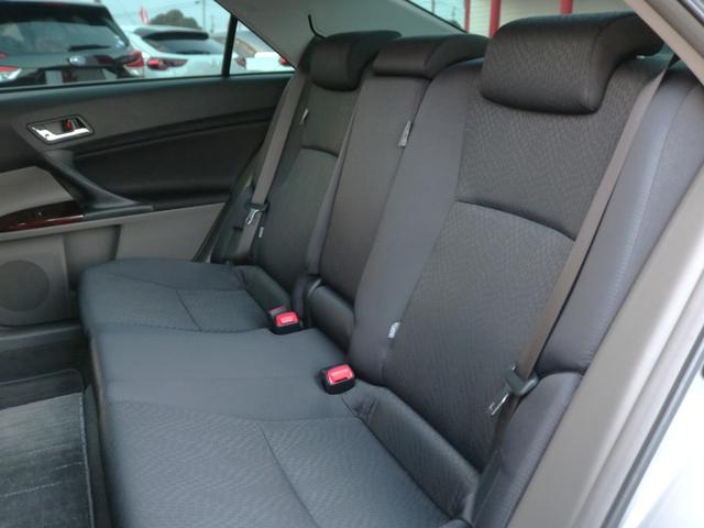 マークＸ ２５０Ｇ　リラックスセレクション・ブラックリミテッド　前席パワーシート・バックカメラ・スマートキー・地デジ・ドライブレコーダー・ＳＤナビ・ＥＴＣ・プッシュスタート・オートＡ／Ｃ・ＨＩＤヘッドライト・純正１６インチアルミ（10枚目）