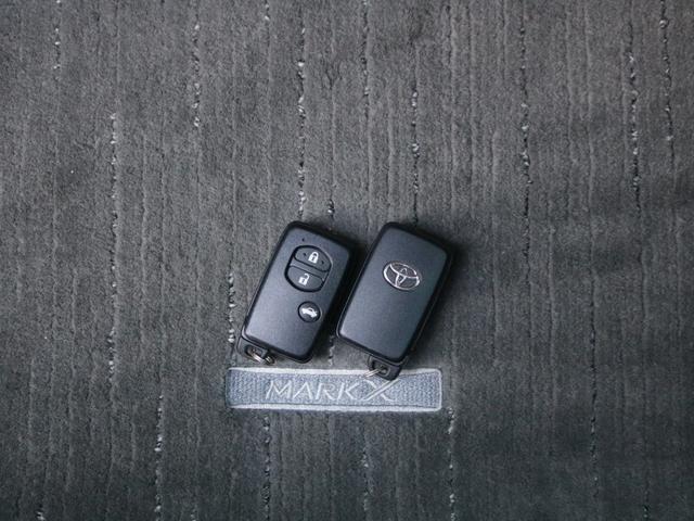 マークＸ ２５０Ｇ　リラックスセレクション・ブラックリミテッド　前席パワーシート・バックカメラ・スマートキー・地デジ・ドライブレコーダー・ＳＤナビ・ＥＴＣ・プッシュスタート・オートＡ／Ｃ・ＨＩＤヘッドライト・純正１６インチアルミ（19枚目）